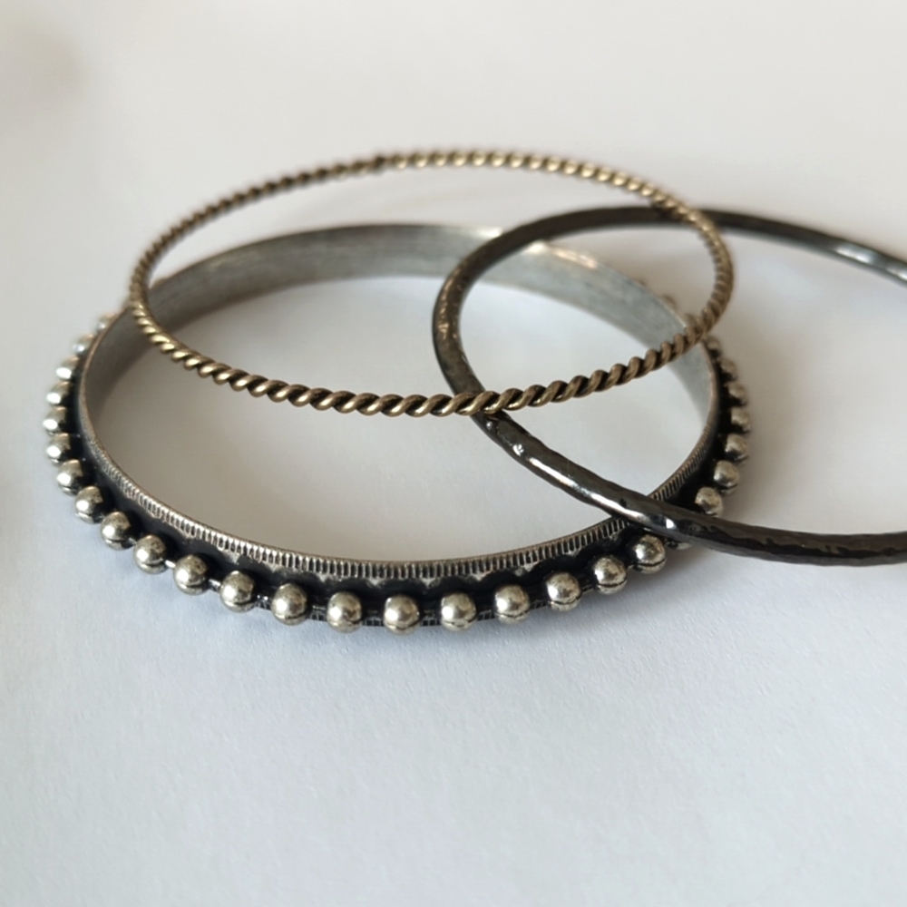 Mix Metal Finish - Bangle bracelet set